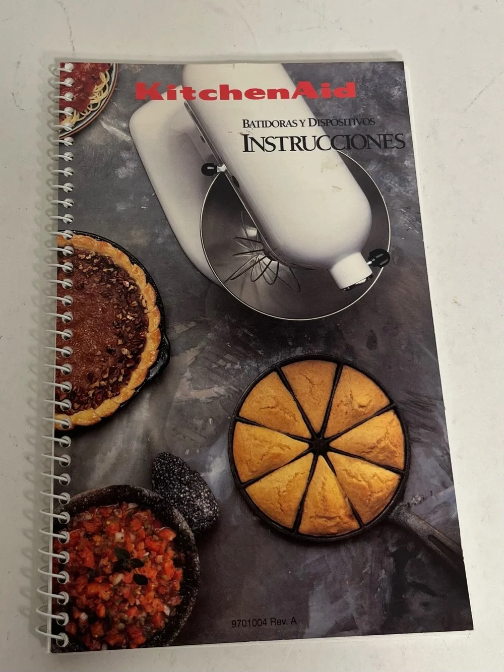 RECIPE BOOK BUNDLE - Vintage & Classic Home-Cooked Kitchen Meals & Beverages